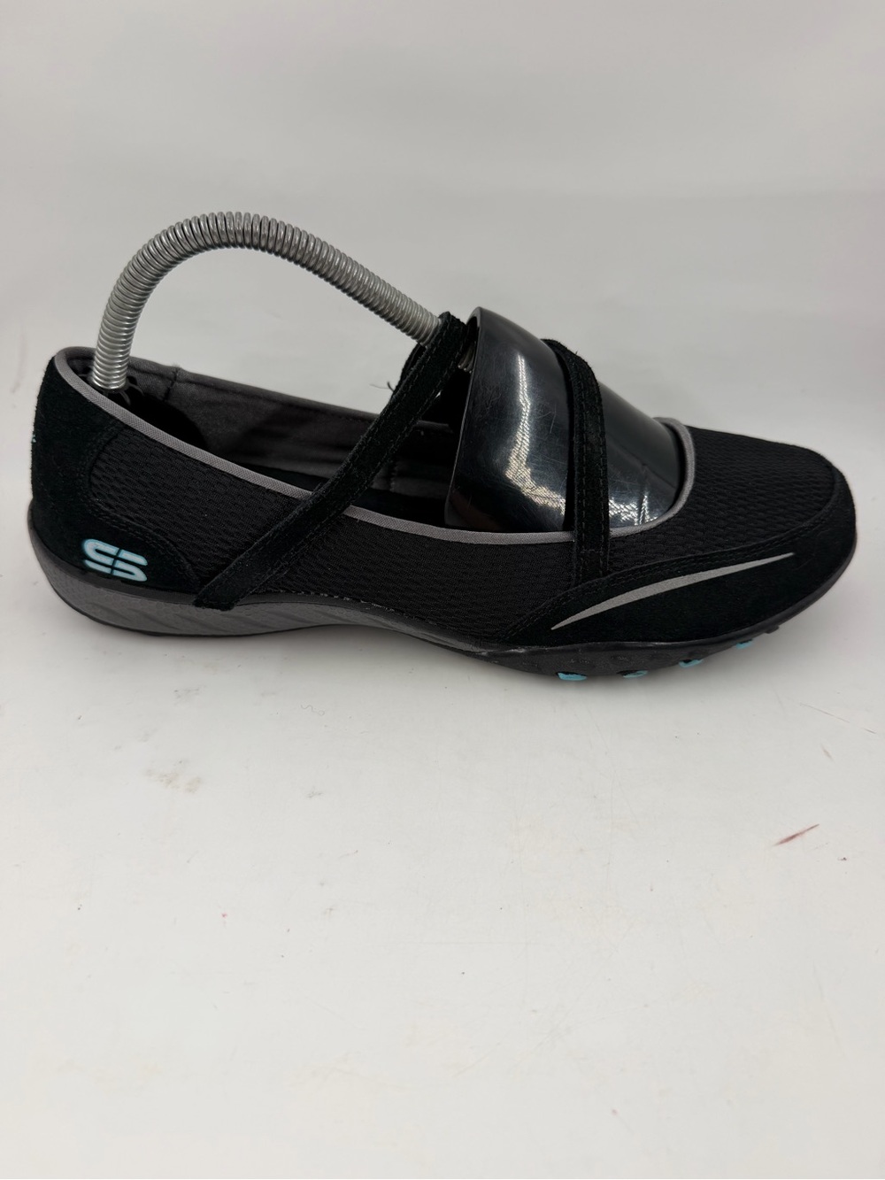 Skechers Women’s Arya Made to Charm Black -SZ 9- Strappy Mary Jane Sneakers